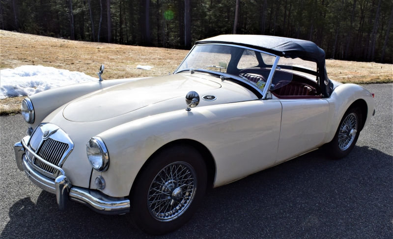 SOLD-1959 MGA Roadster - VINTAGE RACE CAR SALES